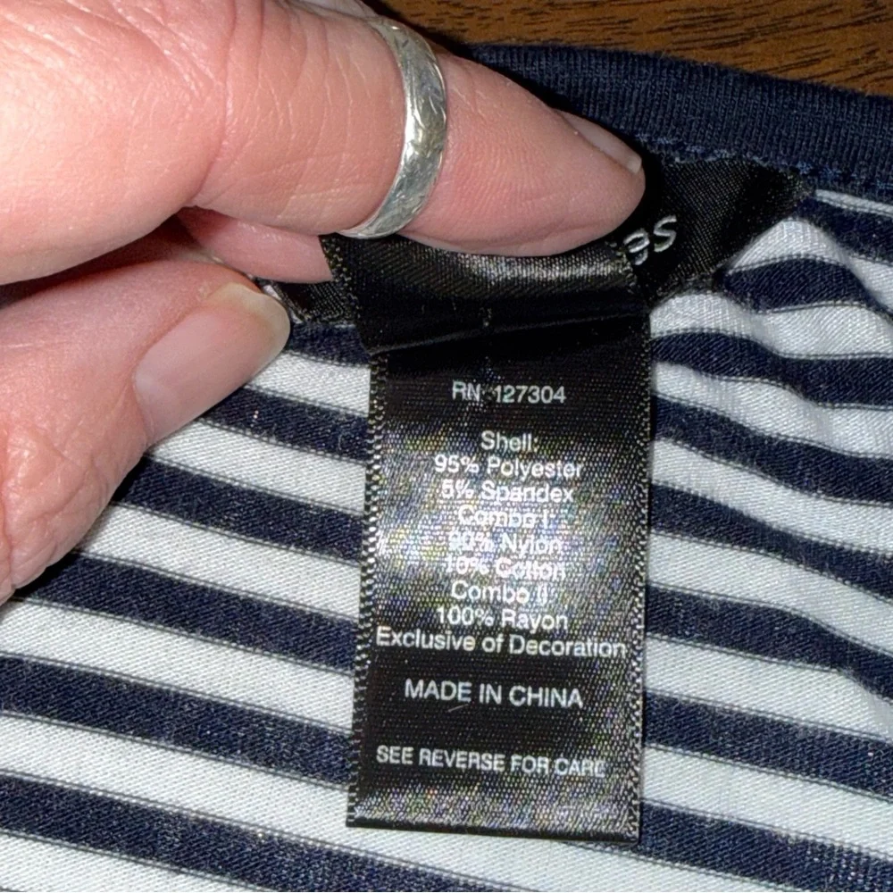 Ali Miles Navy Stripe Tunic Top XL Lace Hem Button Detail Rayon - Picture 7 of 8